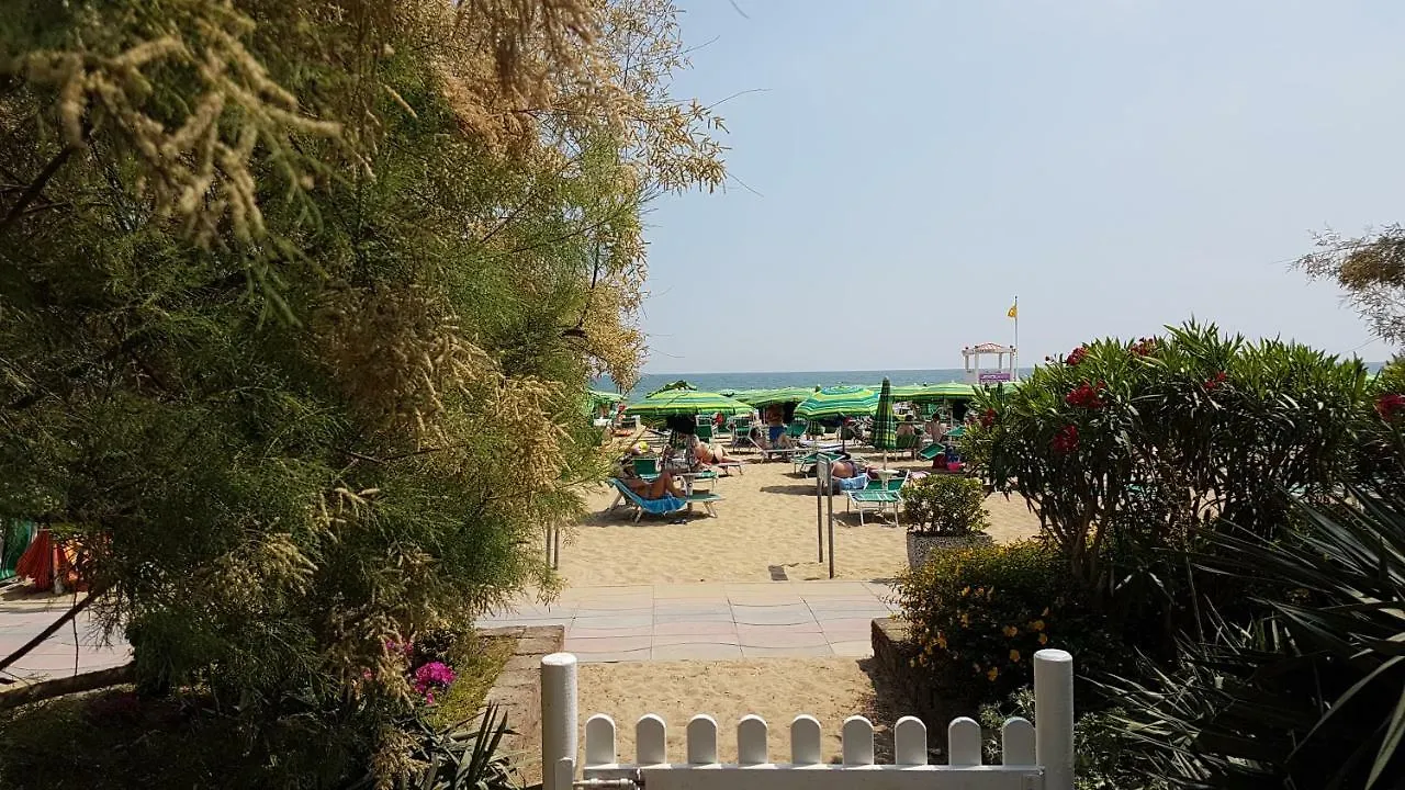 Villa Picchetti Fronte Mare Lido di Jesolo Italien