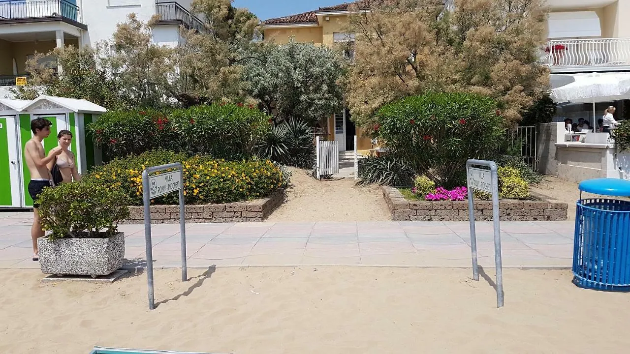 Villa Picchetti Fronte Mare Lido di Jesolo