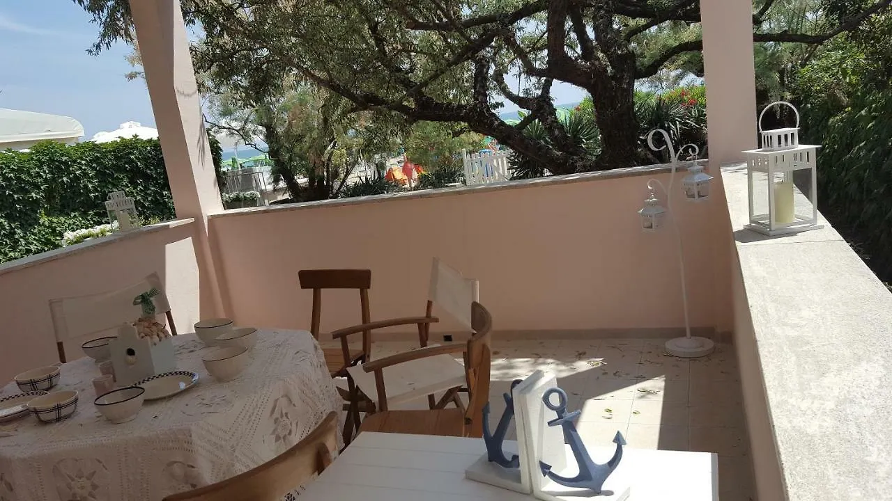 Villa Picchetti Fronte Mare Lido di Jesolo Italien